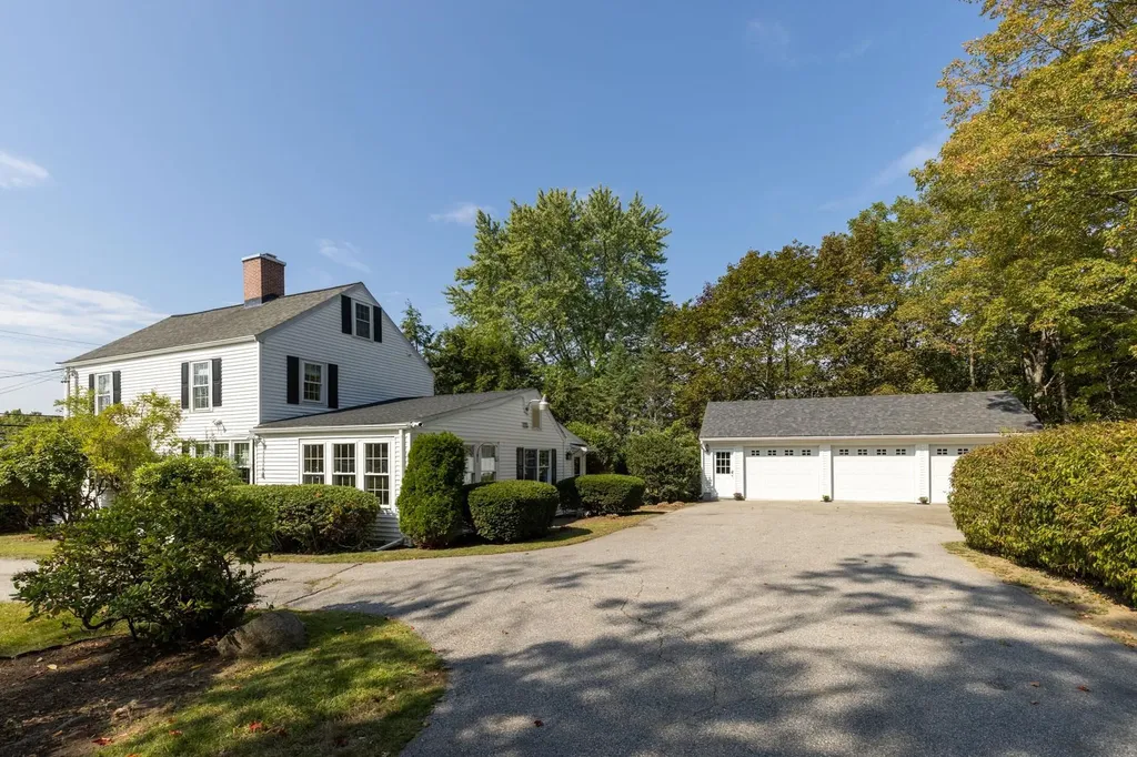 39 Exeter Road Hampton NH 03842