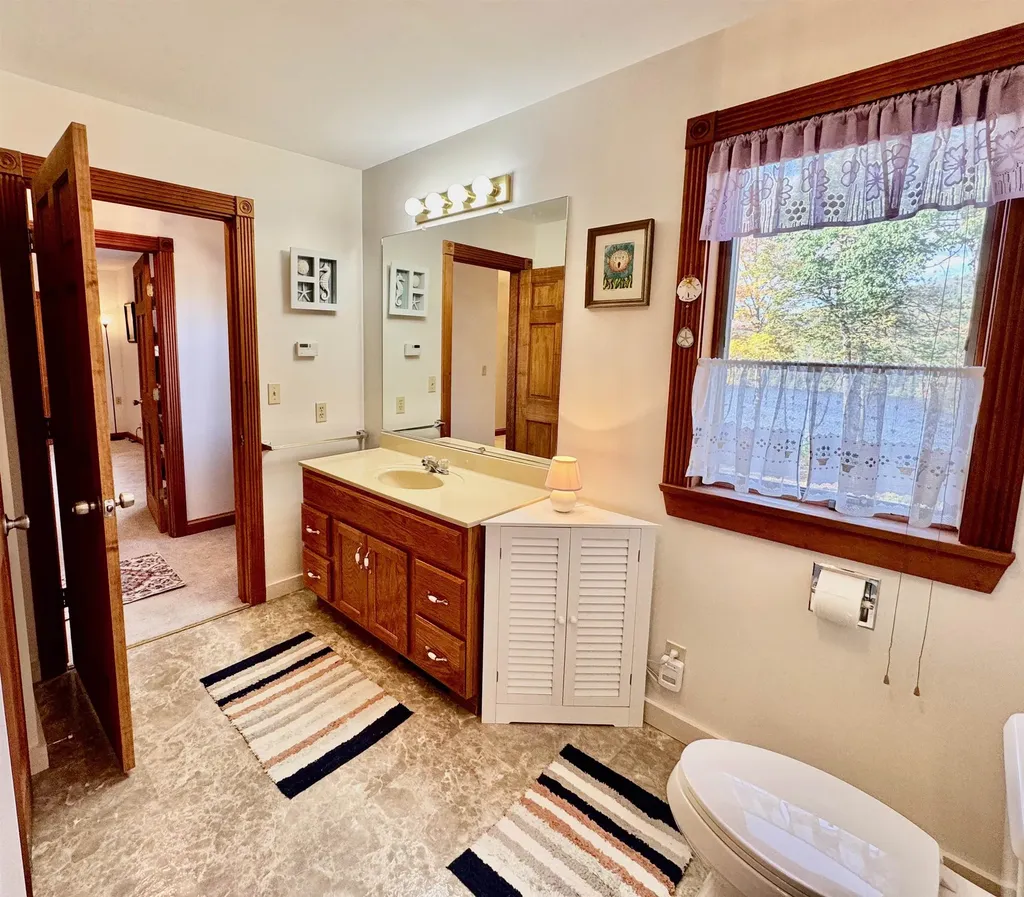 1952 Monroe Road Littleton NH 03561