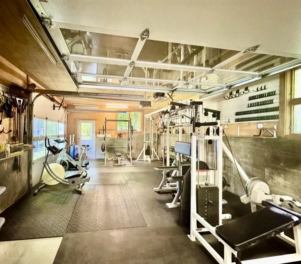 1952 Monroe Road Littleton NH 03561