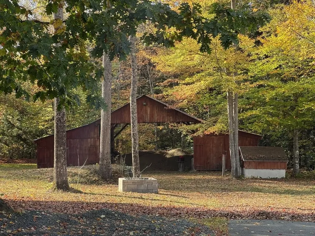 1952 Monroe Road Littleton NH 03561