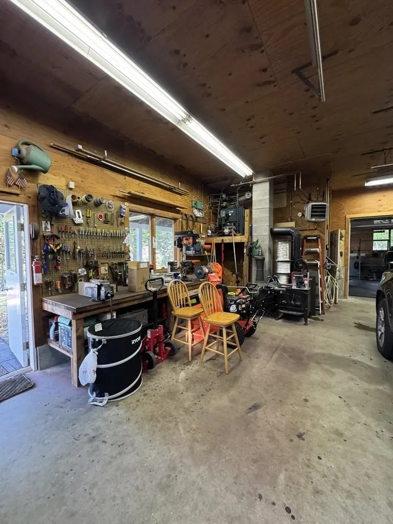 1952 Monroe Road Littleton NH 03561