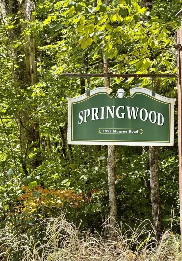 1952 Monroe Road Littleton NH 03561