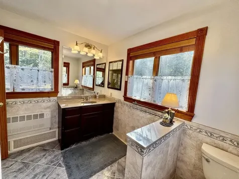 1952 Monroe Road Littleton NH 03561