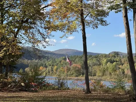 1952 Monroe Road Littleton NH 03561