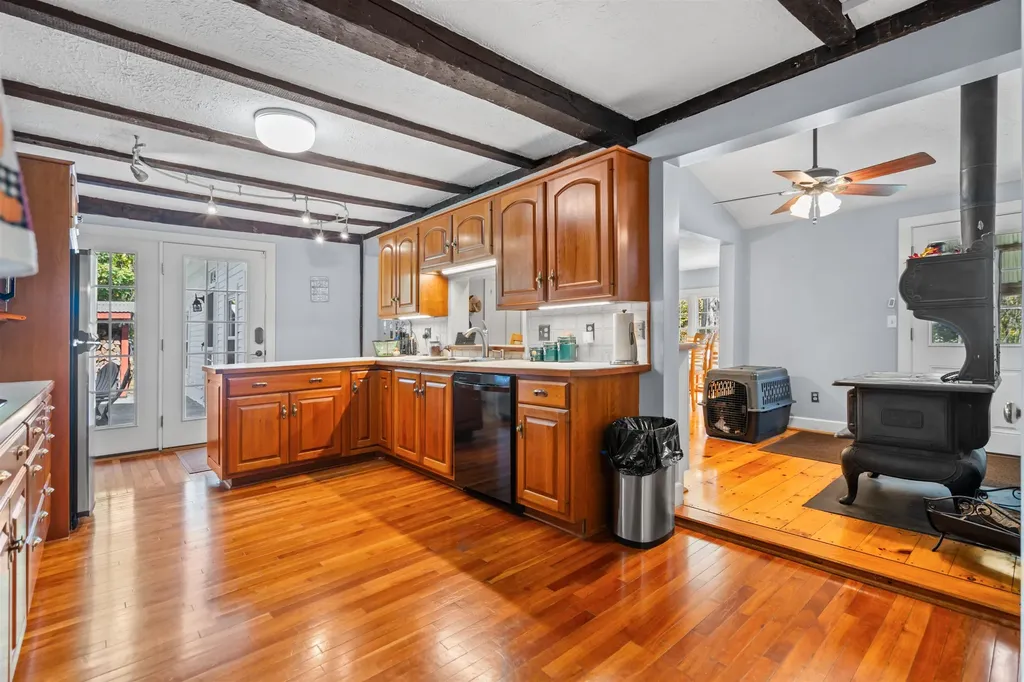 447 Center Road Hillsborough NH 03244