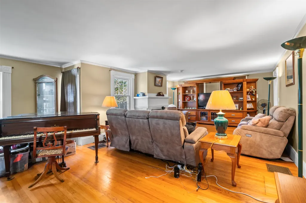 447 Center Road Hillsborough NH 03244