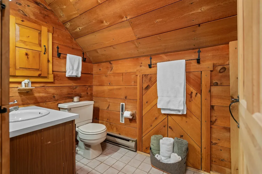 447 Center Road Hillsborough NH 03244