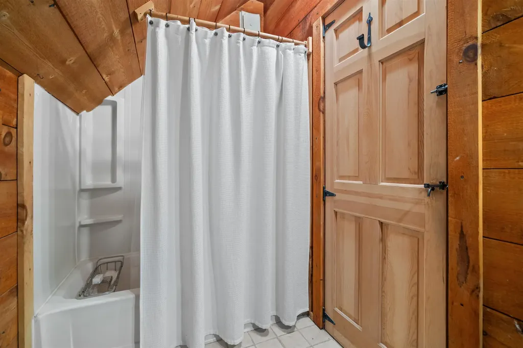 447 Center Road Hillsborough NH 03244