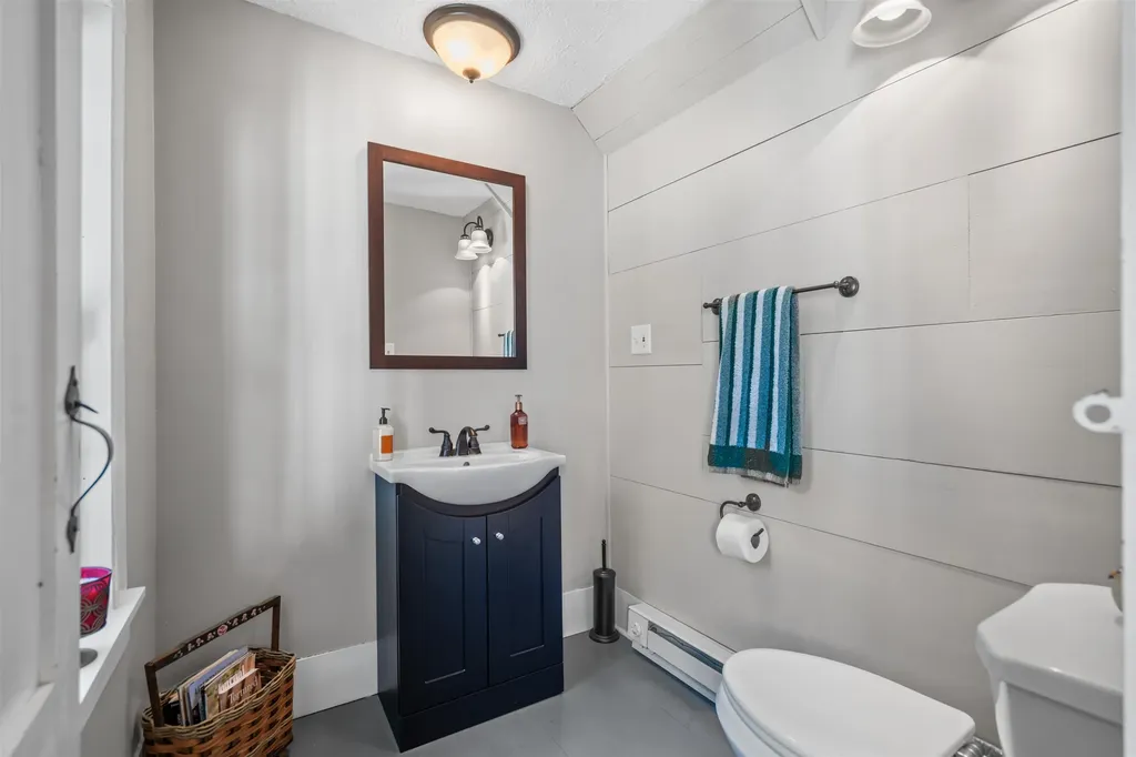 447 Center Road Hillsborough NH 03244