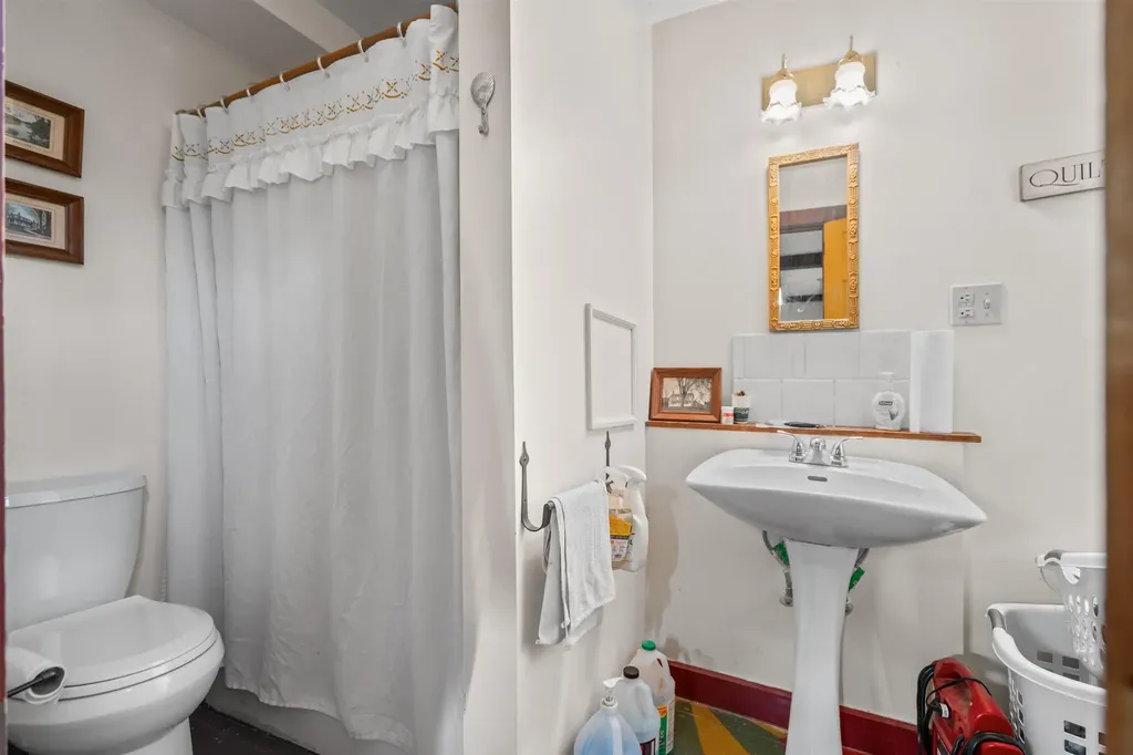 447 Center Road Hillsborough NH 03244