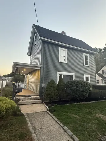 52 Erie Street Manchester NH 03102