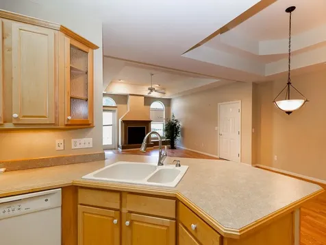 55 Lantern Lane Kingston NH 03848