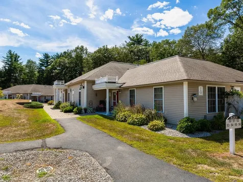 55 Lantern Lane Kingston NH 03848