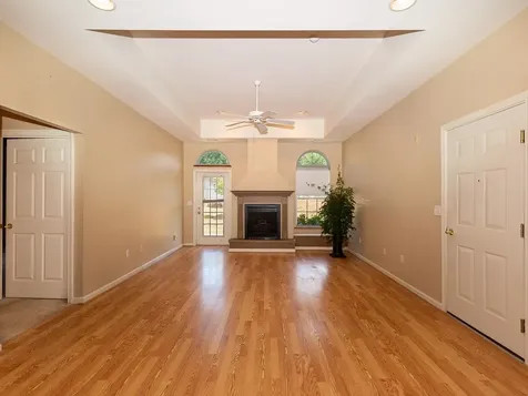 55 Lantern Lane Kingston NH 03848