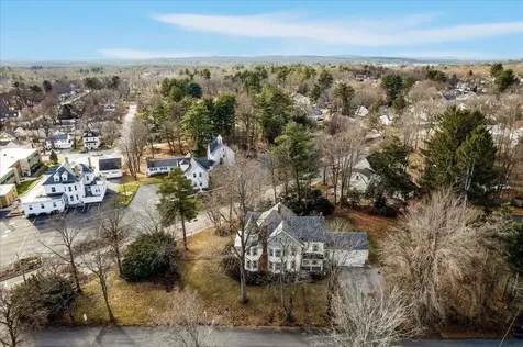 61 Manchester Street Nashua NH 03064