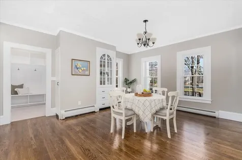 61 Manchester Street Nashua NH 03064