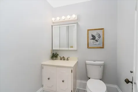 61 Manchester Street Nashua NH 03064