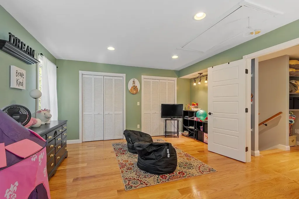 98 Copp Drive Fremont NH 03044