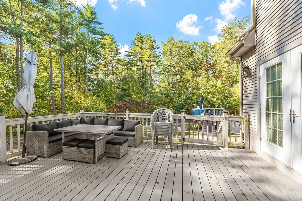 98 Copp Drive Fremont NH 03044