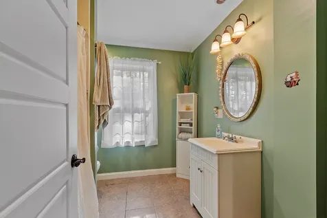 98 Copp Drive Fremont NH 03044