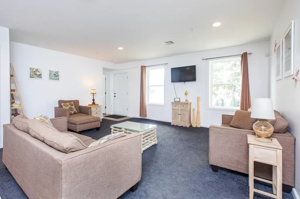 3 Perkins Avenue Hampton NH 03842