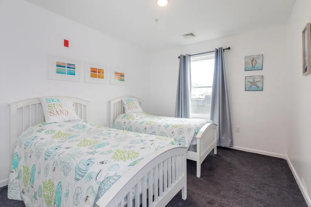 3 Perkins Avenue Hampton NH 03842