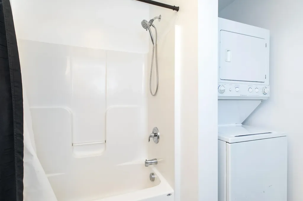 3 Perkins Avenue Hampton NH 03842