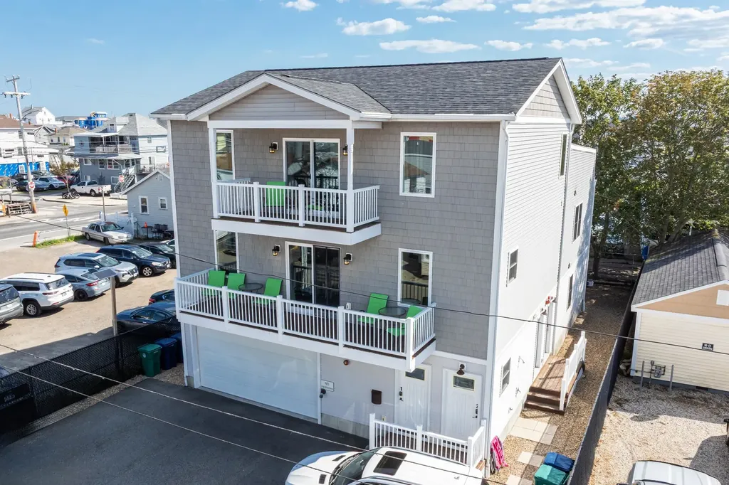 3 Perkins Avenue Hampton NH 03842