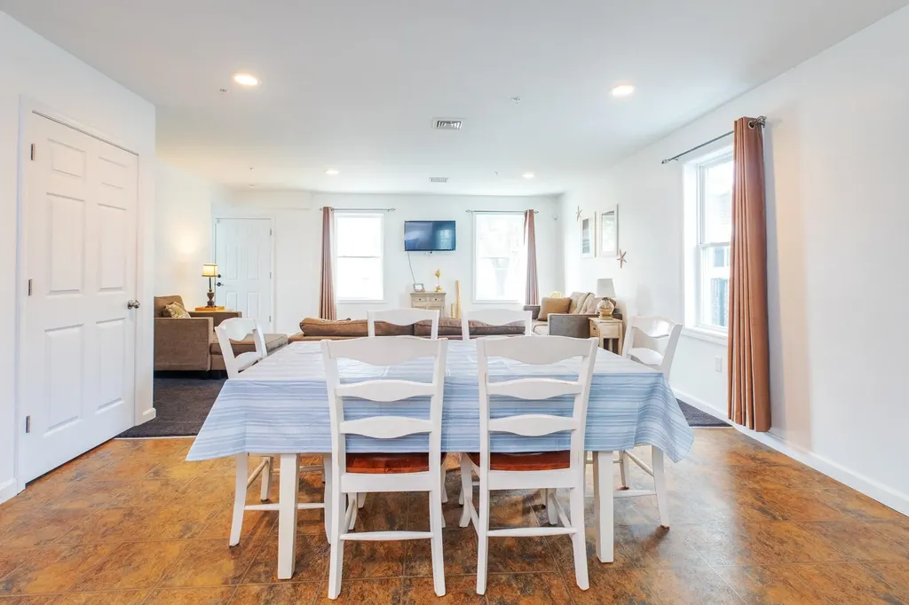 3 Perkins Avenue Hampton NH 03842