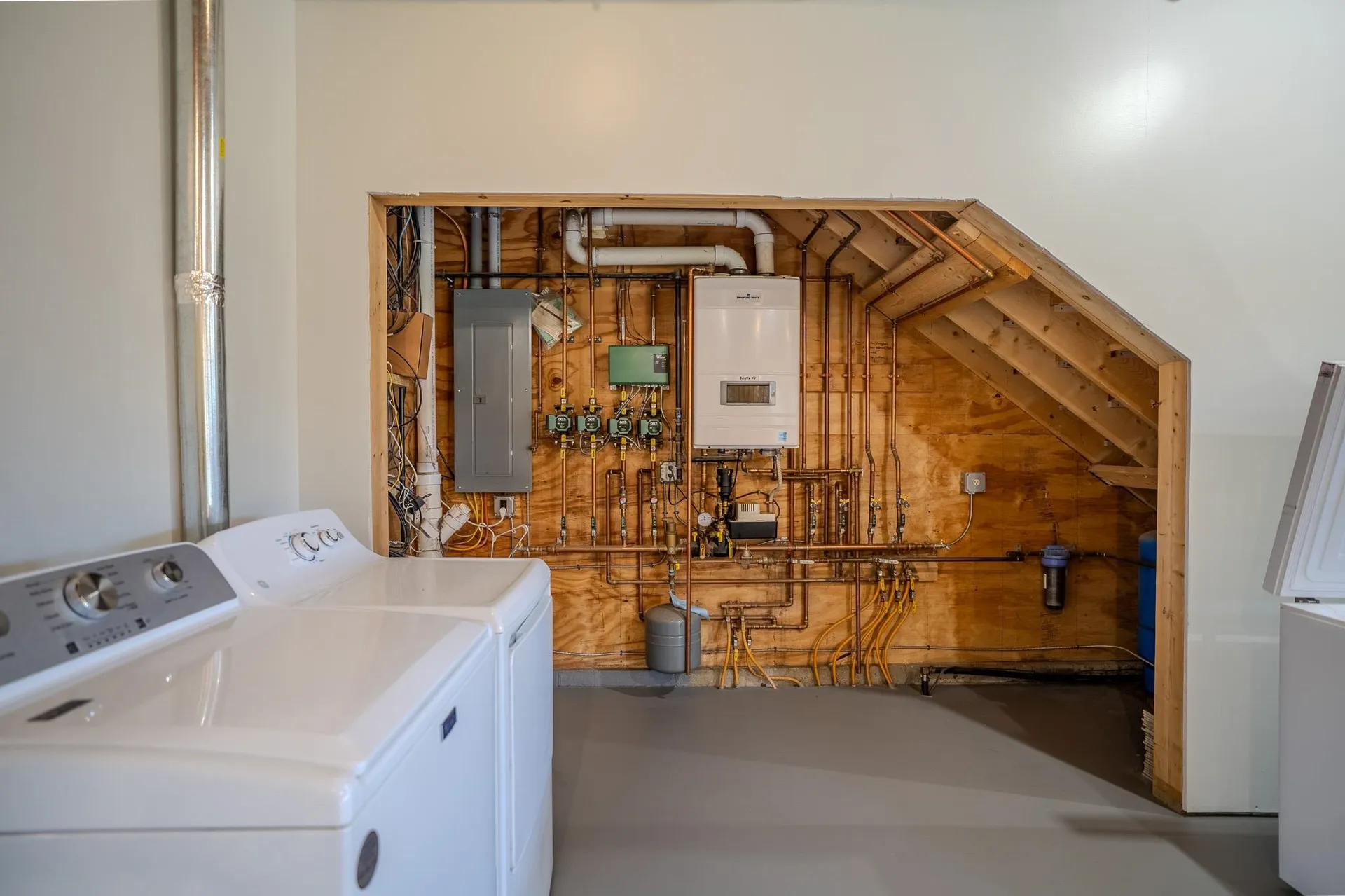 2082 Cobb Road Walden VT 05873