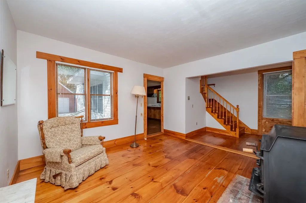 46 Mount Vernon Street Somersworth NH 03878