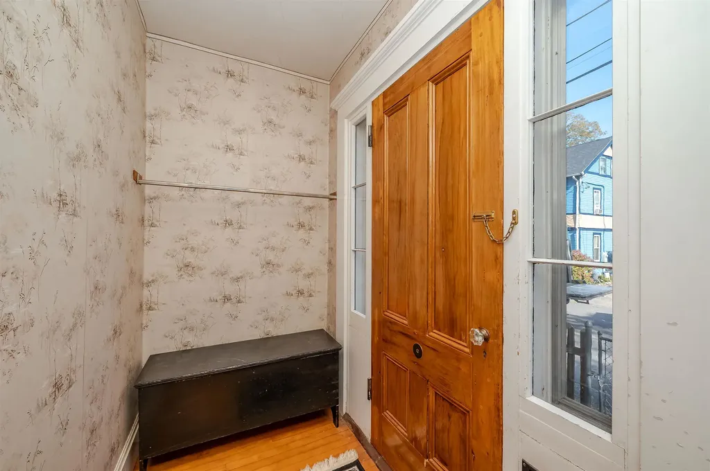 46 Mount Vernon Street Somersworth NH 03878