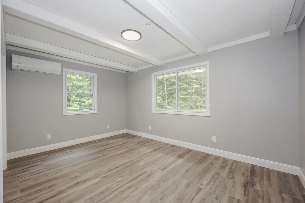 877 Street Johnsbury Road Littleton NH 03561