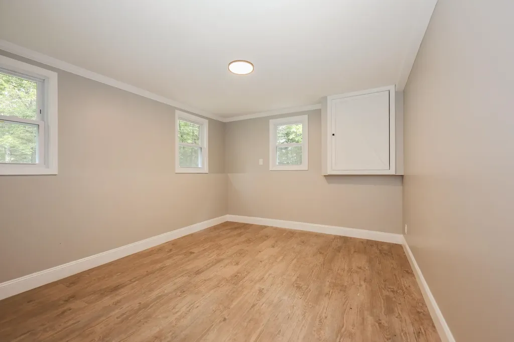 877 Street Johnsbury Road Littleton NH 03561