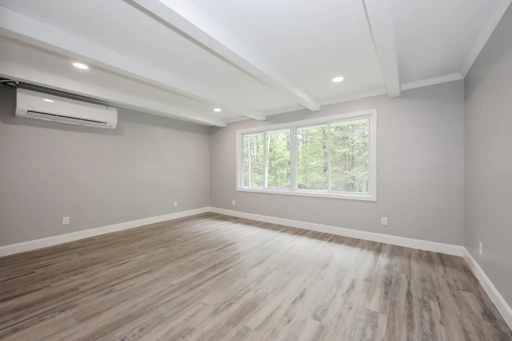 877 Street Johnsbury Road Littleton NH 03561