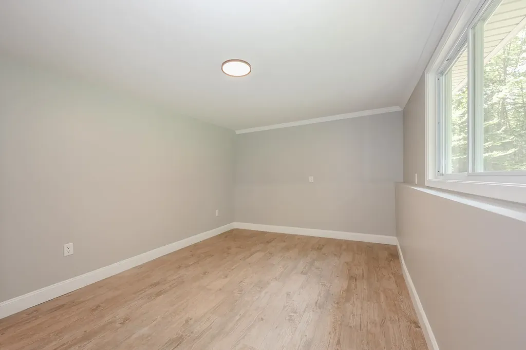 877 Street Johnsbury Road Littleton NH 03561