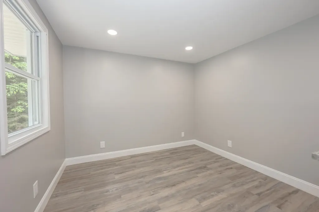 877 Street Johnsbury Road Littleton NH 03561