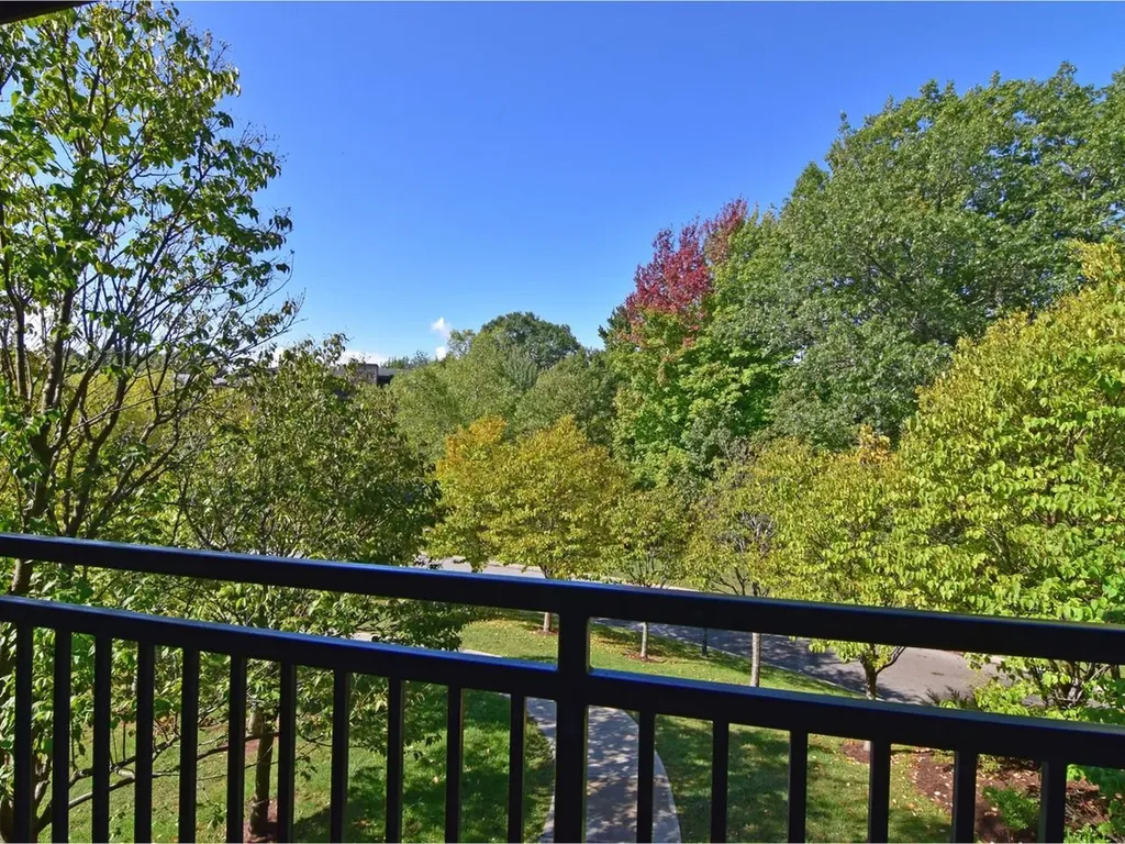 105 Claire Pointe Road Burlington VT 05408