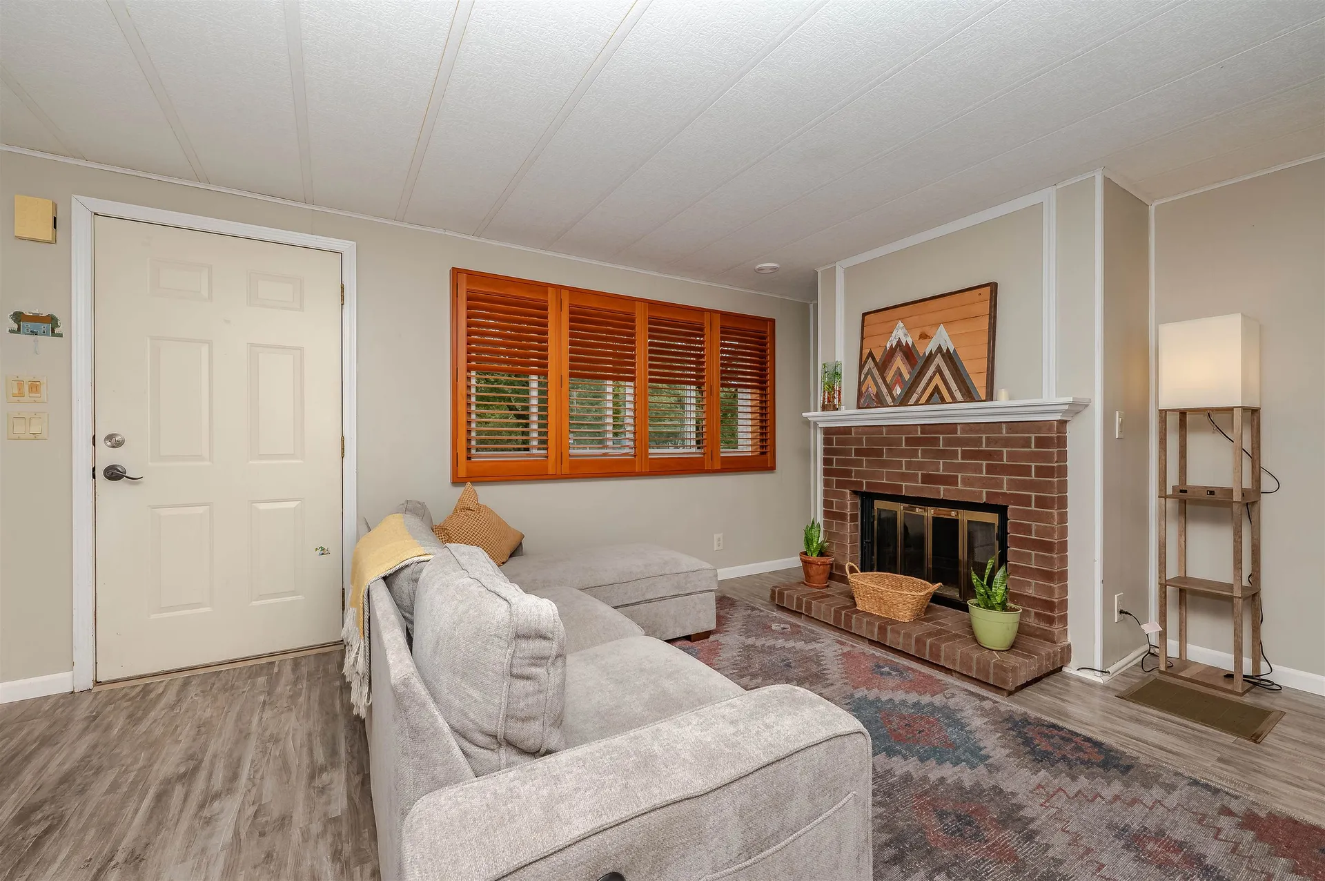 14 Deerfield Drive Dover NH 03820