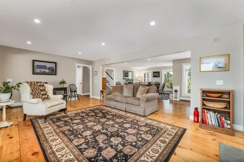 33 Sky Lane Wolfeboro NH 03894