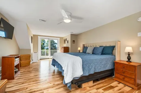 33 Sky Lane Wolfeboro NH 03894