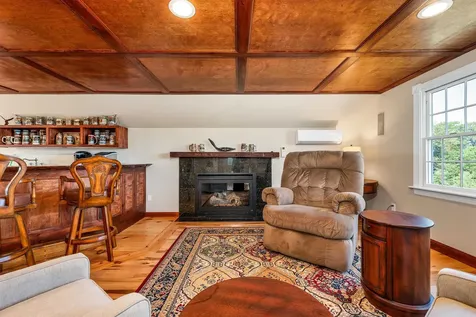 33 Sky Lane Wolfeboro NH 03894