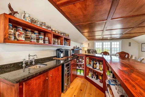 33 Sky Lane Wolfeboro NH 03894