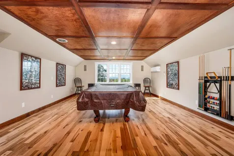 33 Sky Lane Wolfeboro NH 03894