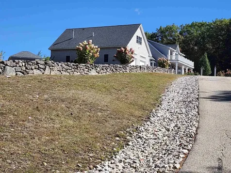 33 Sky Lane Wolfeboro NH 03894