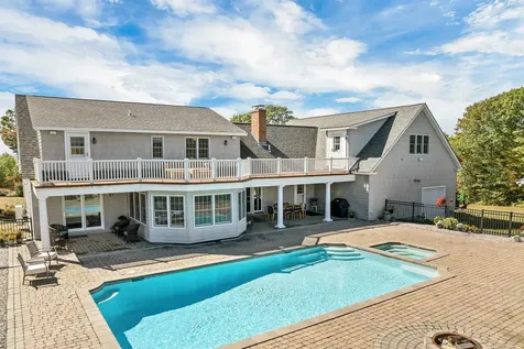 33 Sky Lane Wolfeboro NH 03894