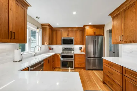 33 Sky Lane Wolfeboro NH 03894