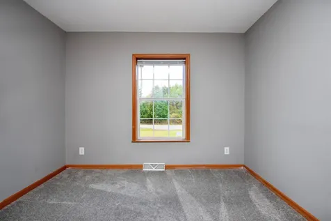 16 Deer Creek Lane St. Johnsbury VT 05819