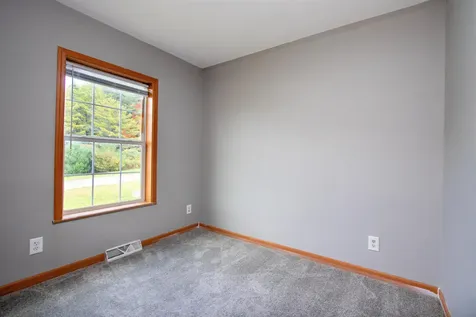 16 Deer Creek Lane St. Johnsbury VT 05819