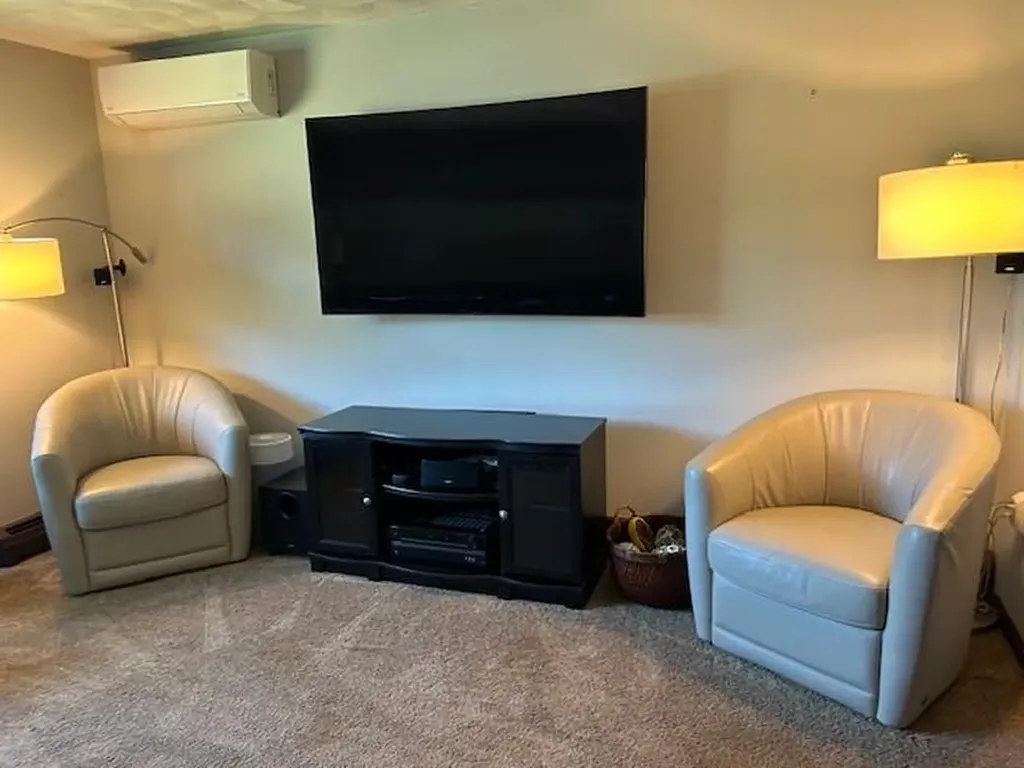 14A Reed Street Londonderry NH 03053